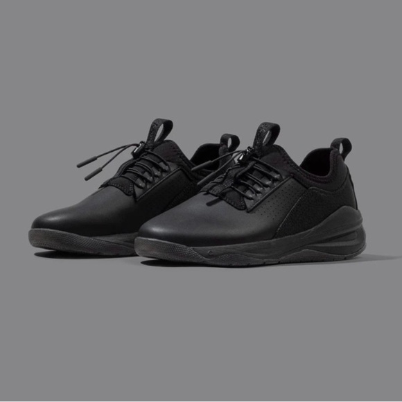 Clove Shoes - Clove All Black Nurse Shoes Women’s Size 9 Men’s Size 7.5 Nursing Sneakers